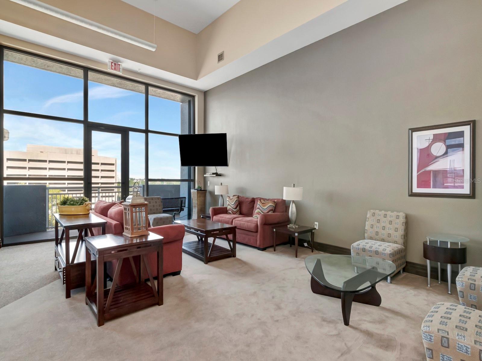 Image 29 of 48 For 1108 Franklin Street 605