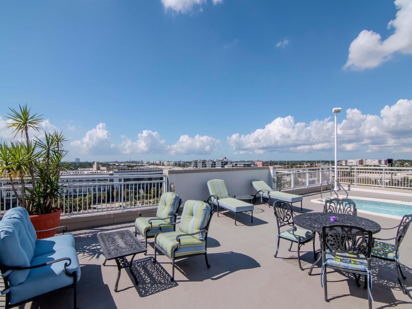 Image 34 of 48 For 1108 Franklin Street 605