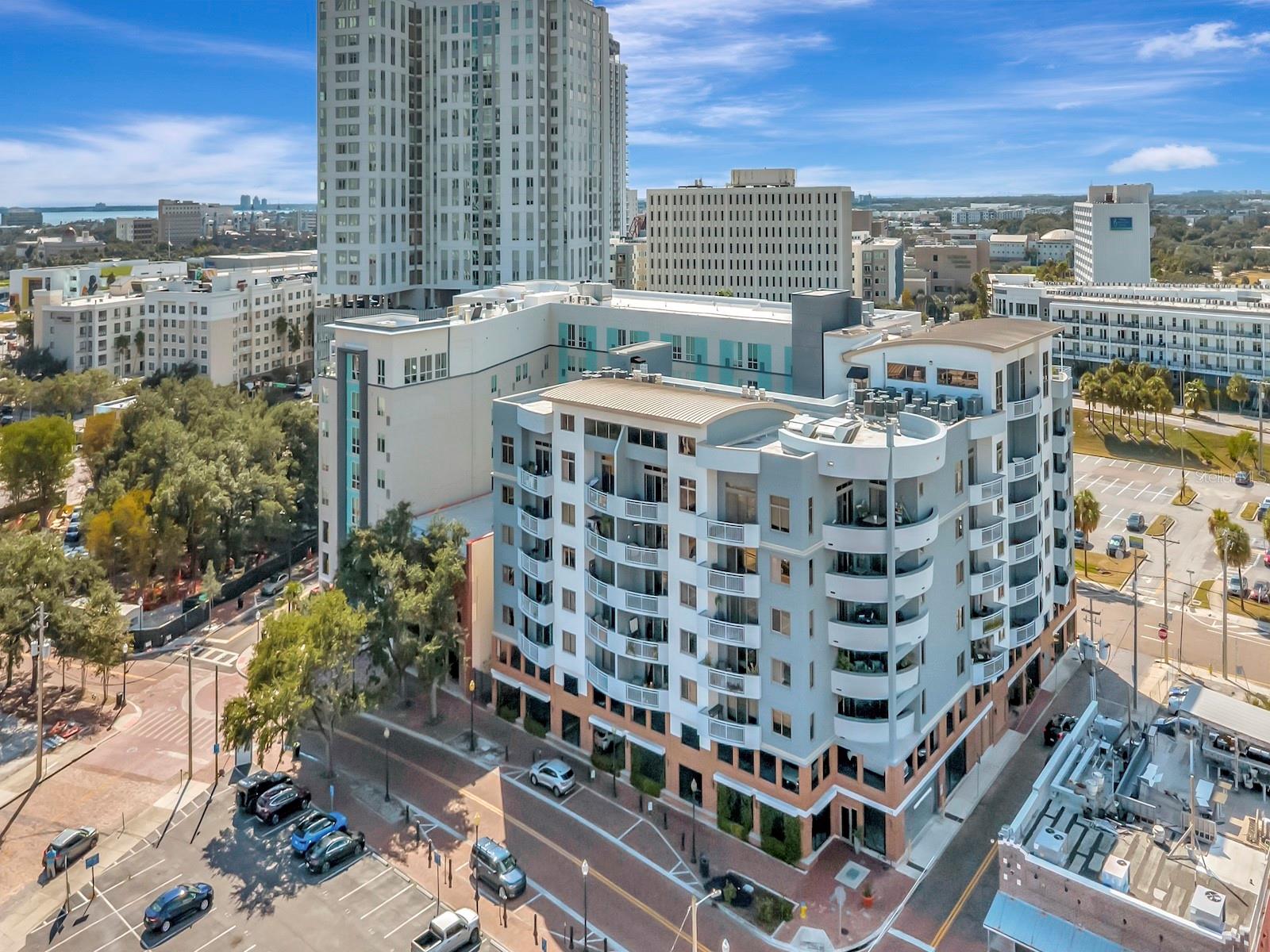 Image 39 of 48 For 1108 Franklin Street 605