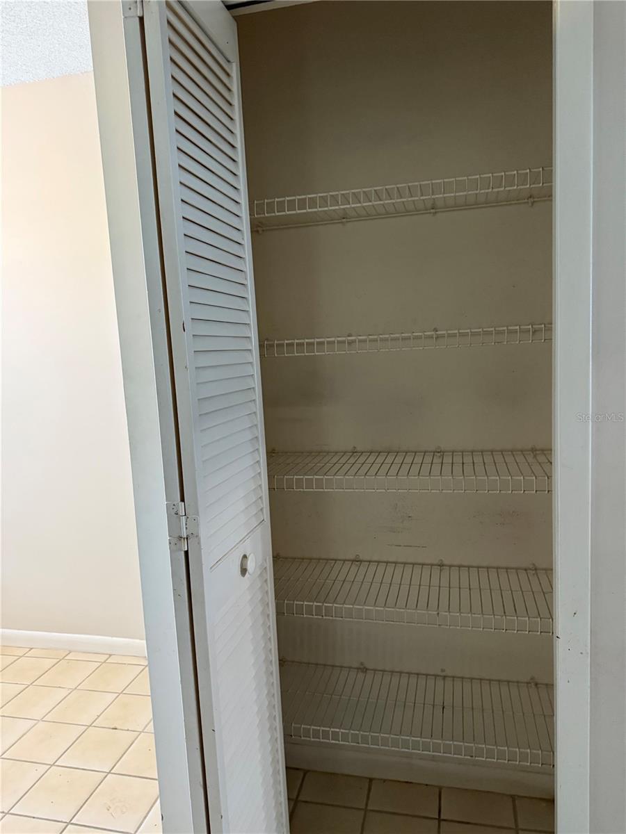 Image 18 of 49 For 1988 Georgia Circle S