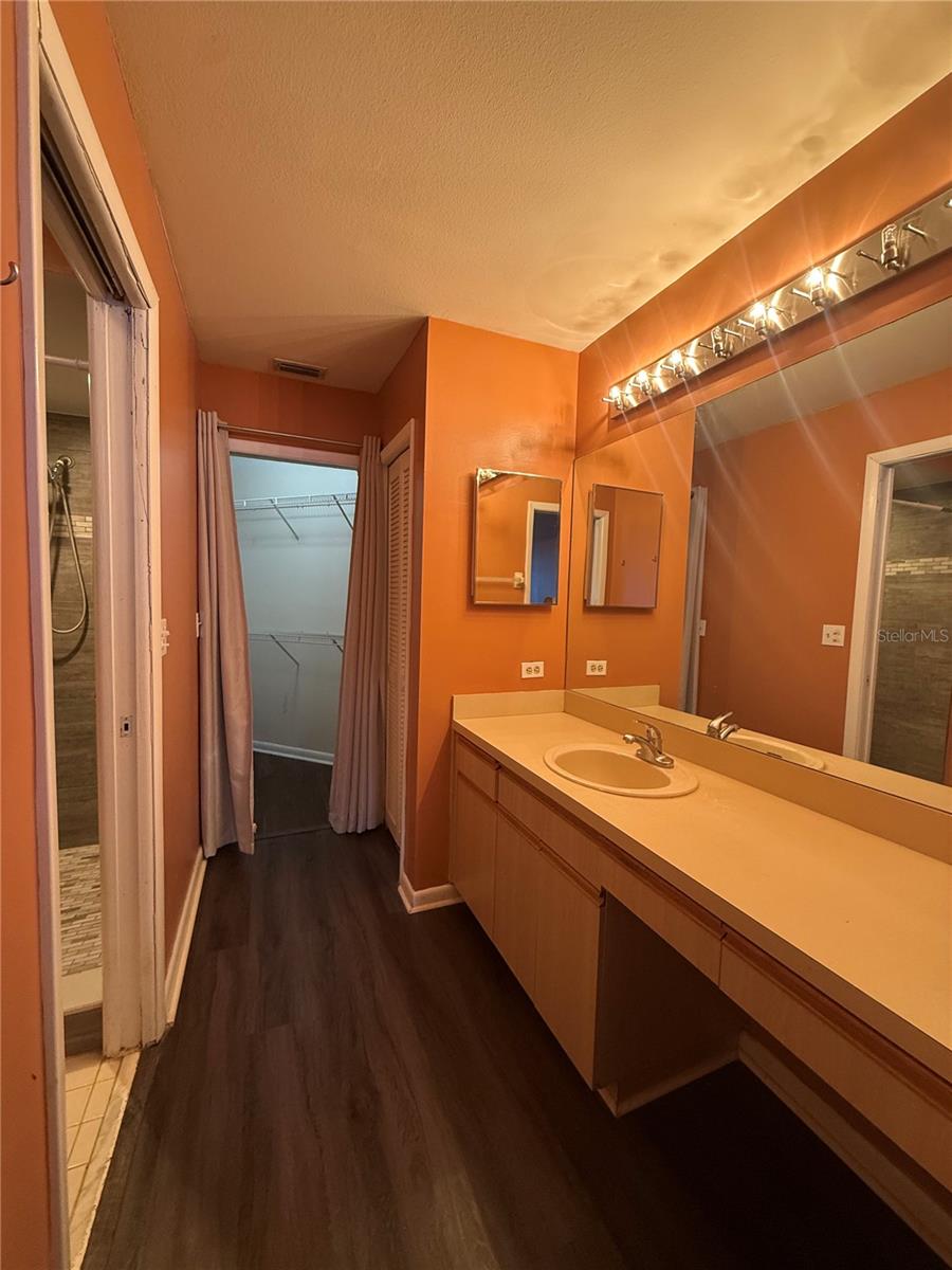 Image 31 of 49 For 1988 Georgia Circle S