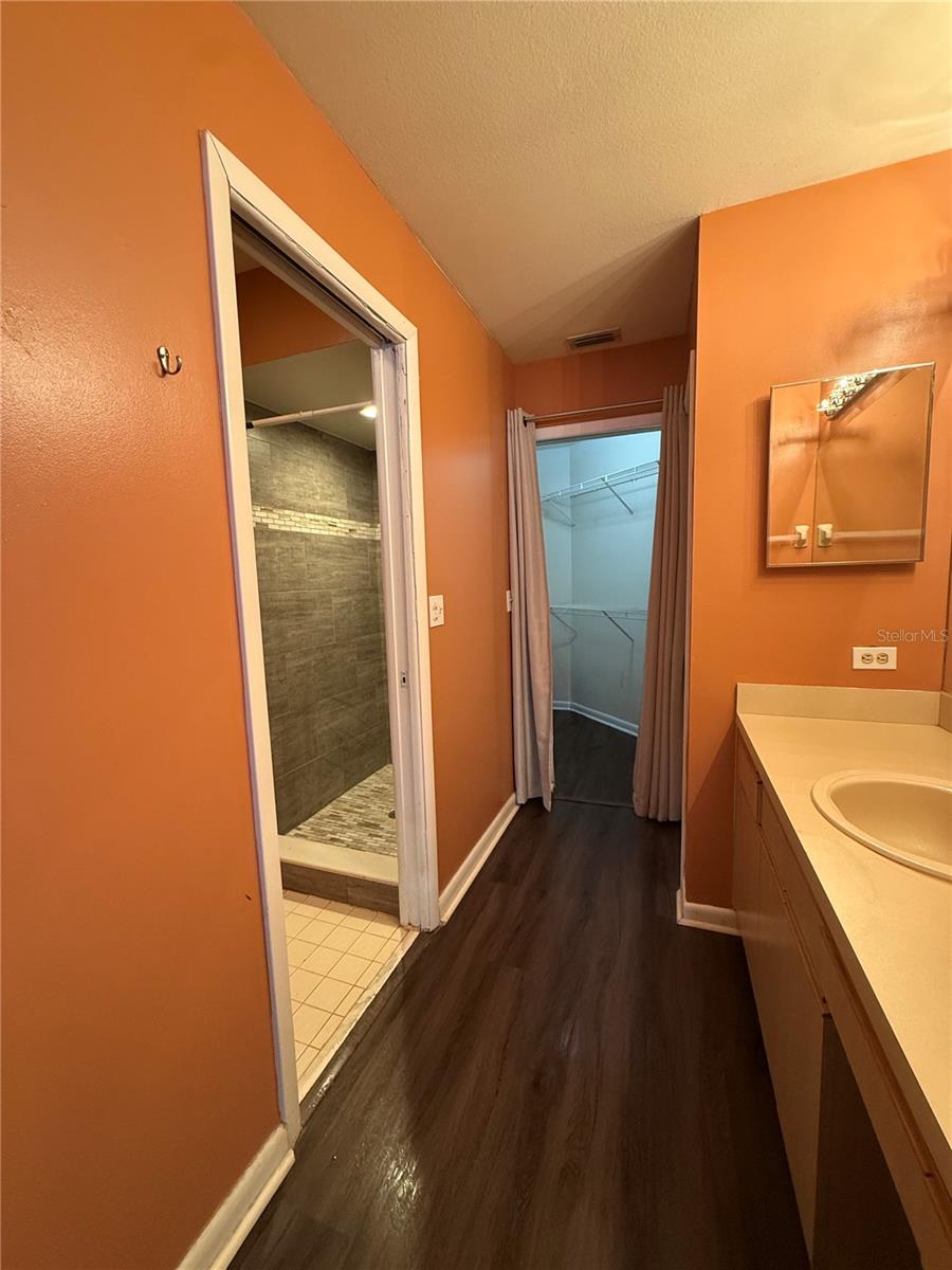 Image 33 of 49 For 1988 Georgia Circle S