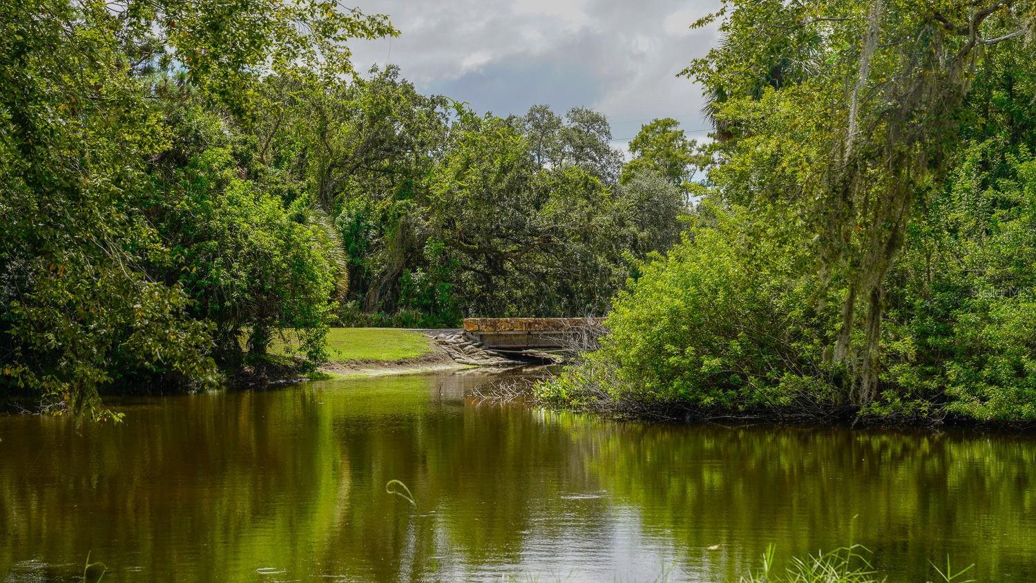 Image 67 of 70 For 10 Woodridge Circle
