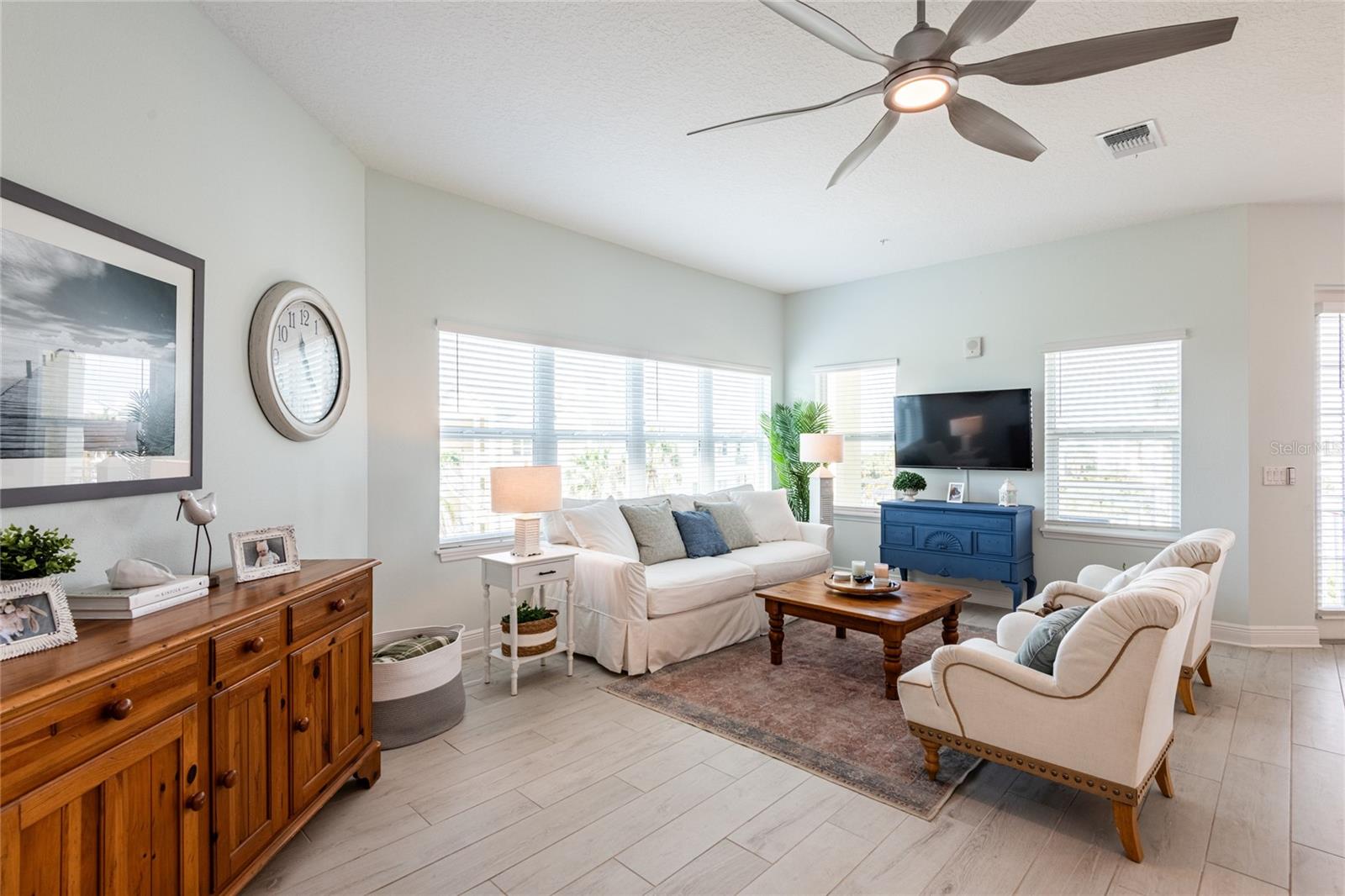 Image 18 of 82 For 7611 34th Avenue W 303