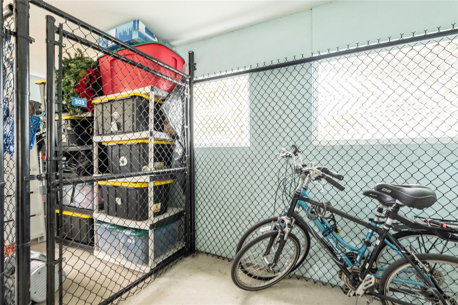 Image 49 of 82 For 7611 34th Avenue W 303