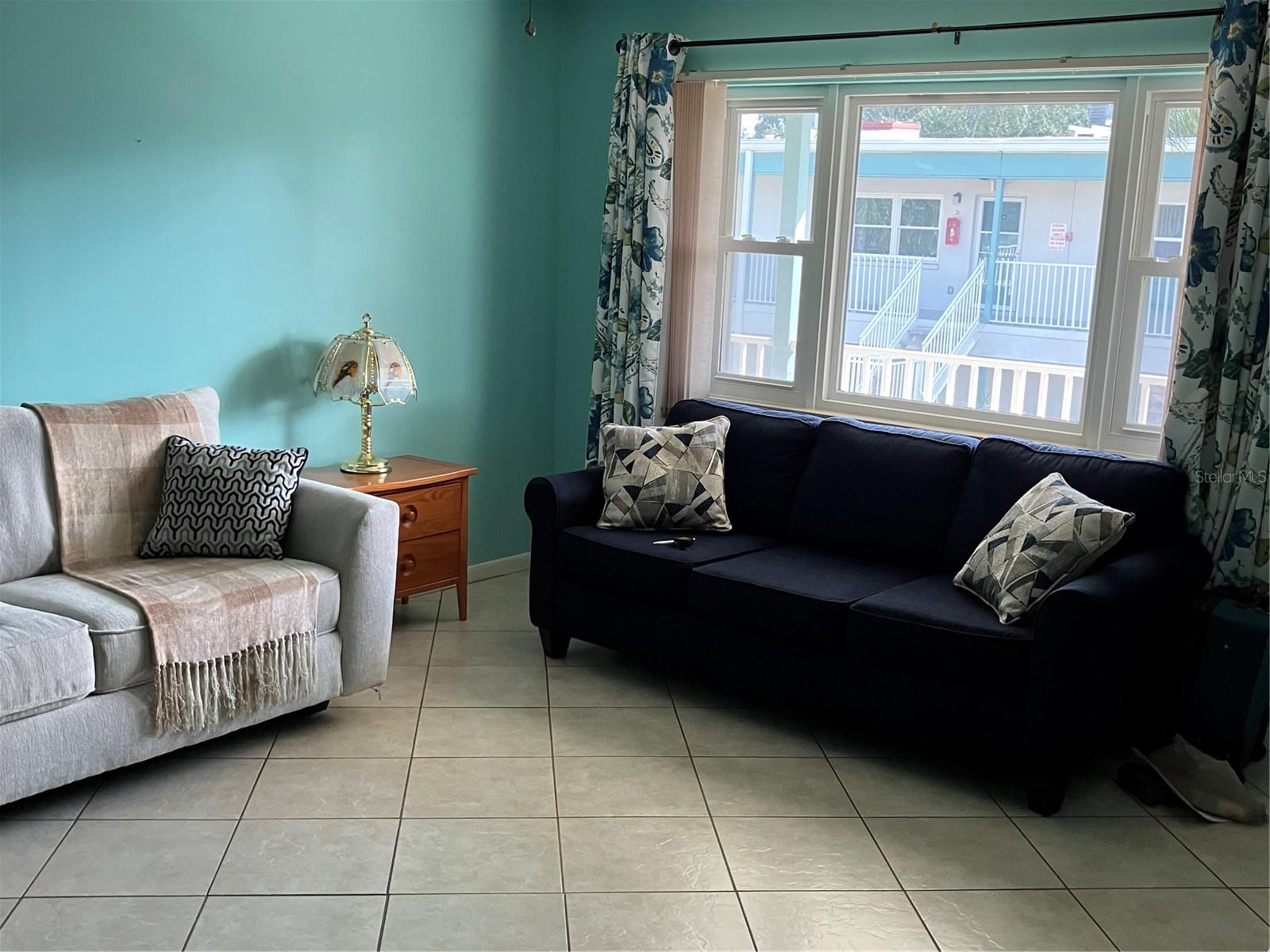 Listing photo id 2 for 5247 81st Street N 18