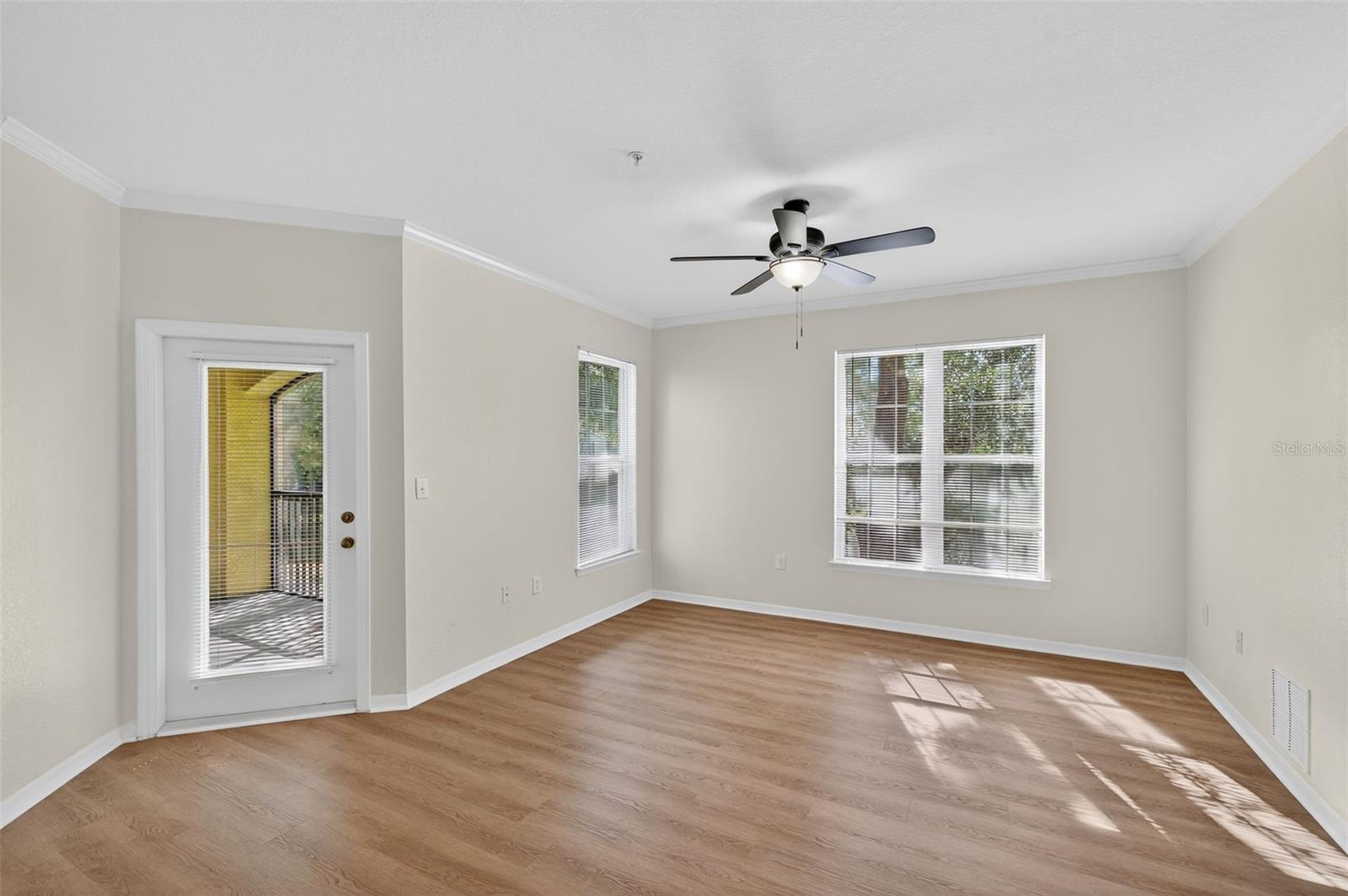 Image 13 of 63 For 10103 Courtney Oaks Circle 204