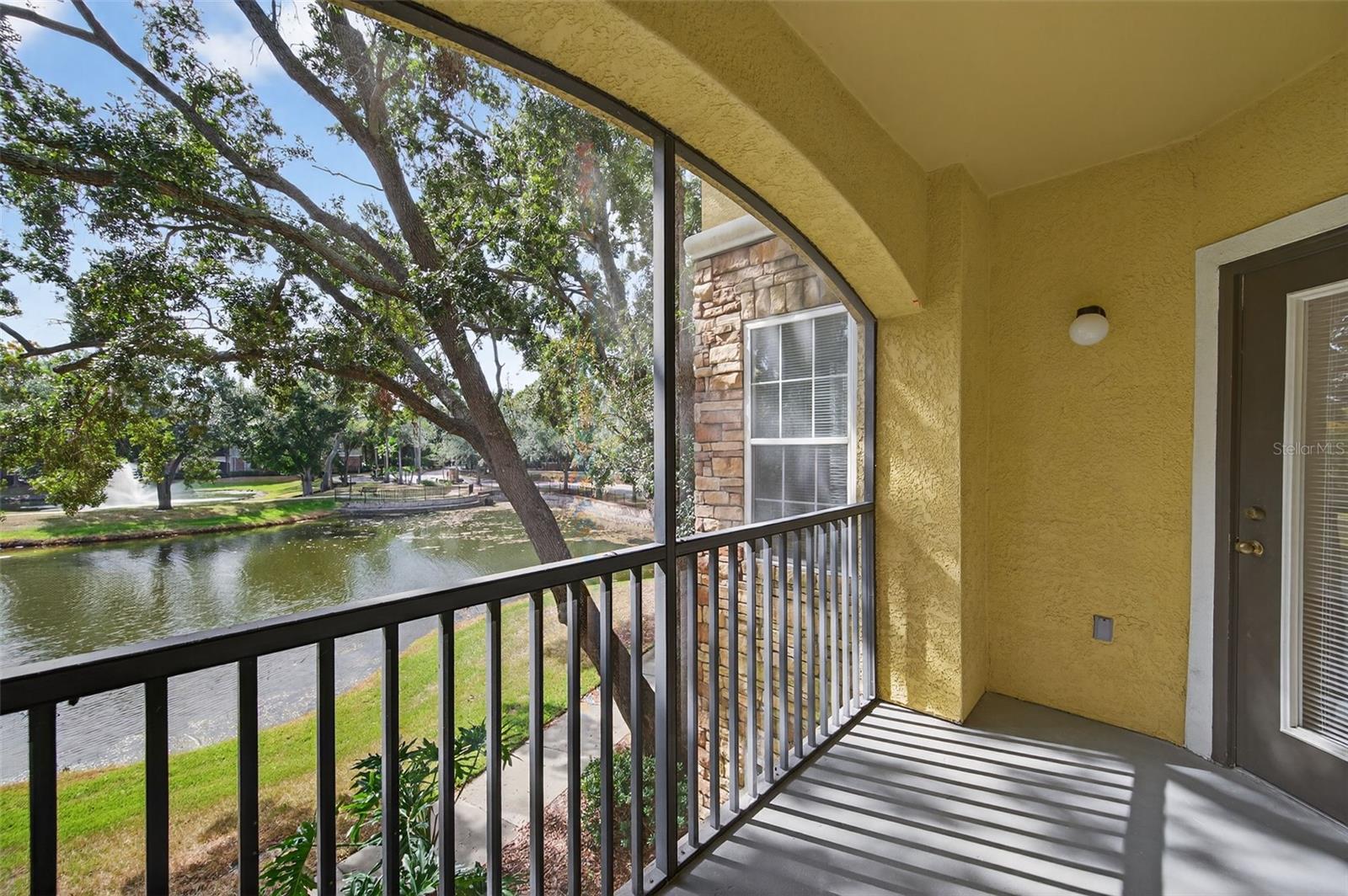 Image 28 of 63 For 10103 Courtney Oaks Circle 204