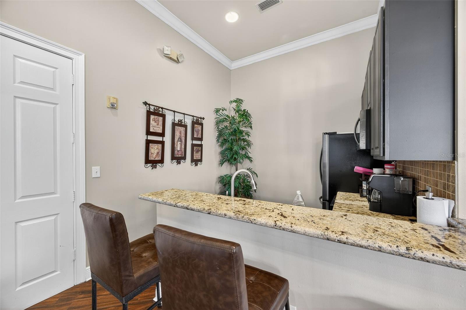 Image 32 of 63 For 10103 Courtney Oaks Circle 204