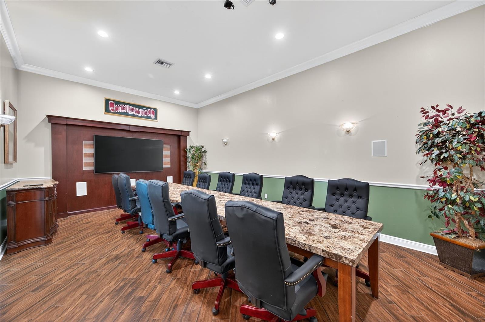 Image 33 of 63 For 10103 Courtney Oaks Circle 204