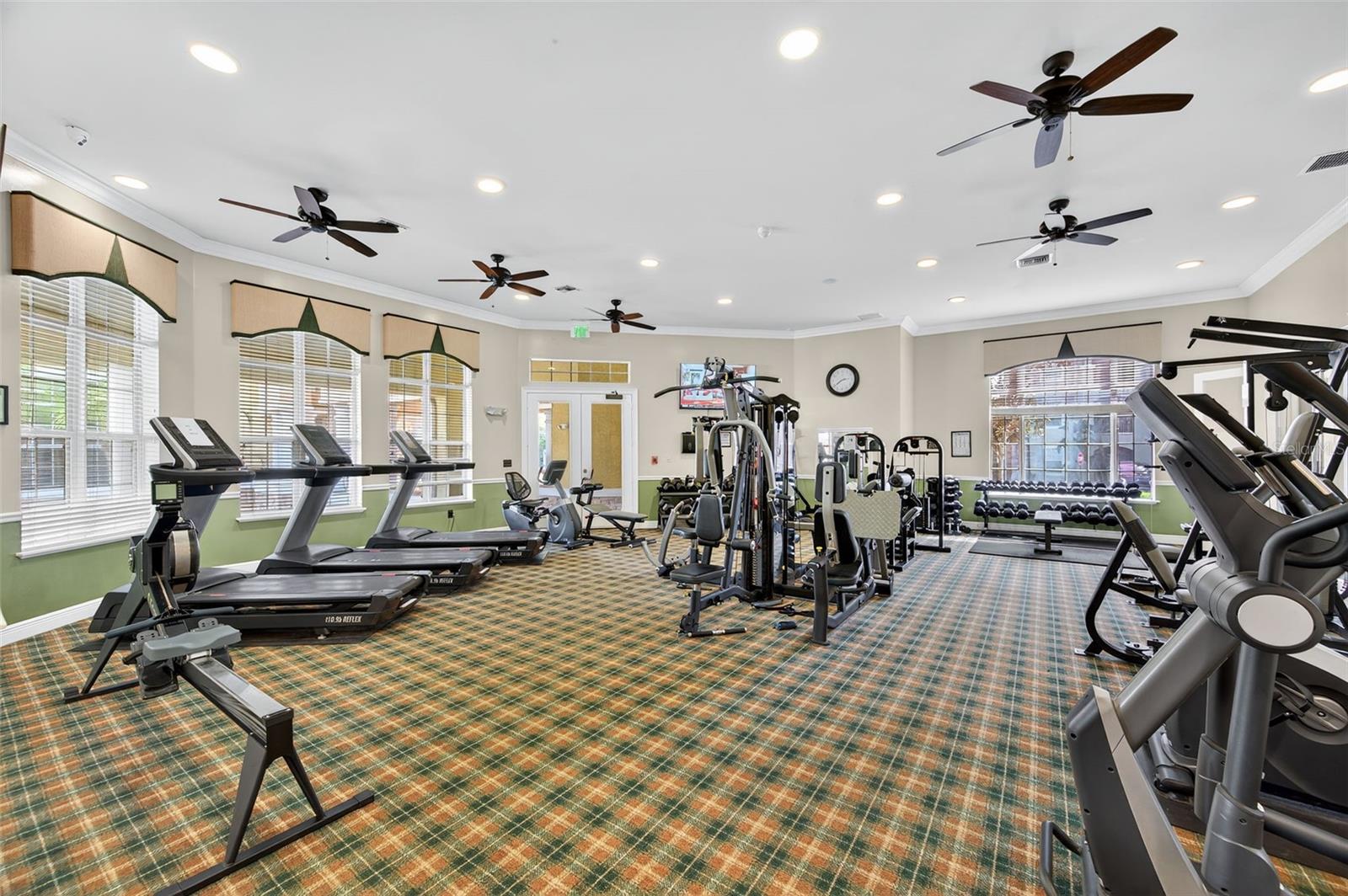 Image 35 of 63 For 10103 Courtney Oaks Circle 204