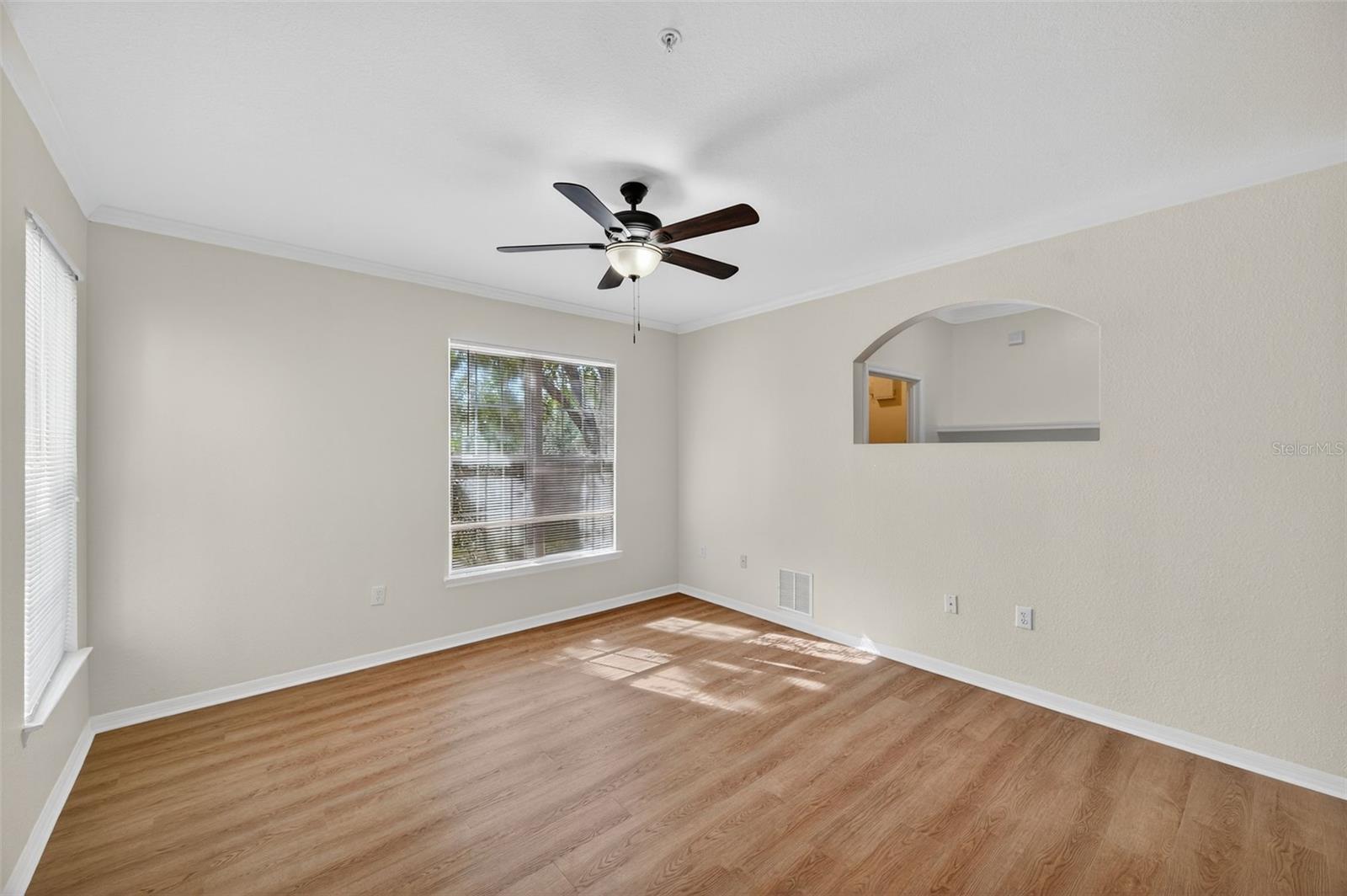 Image 4 of 63 For 10103 Courtney Oaks Circle 204