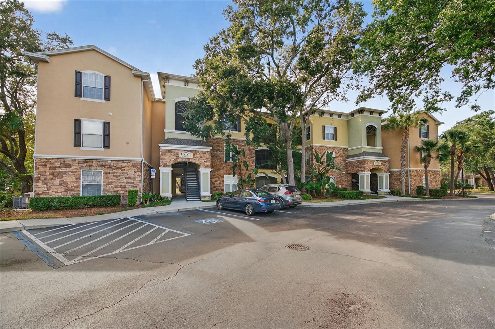 Image 59 of 63 For 10103 Courtney Oaks Circle 204