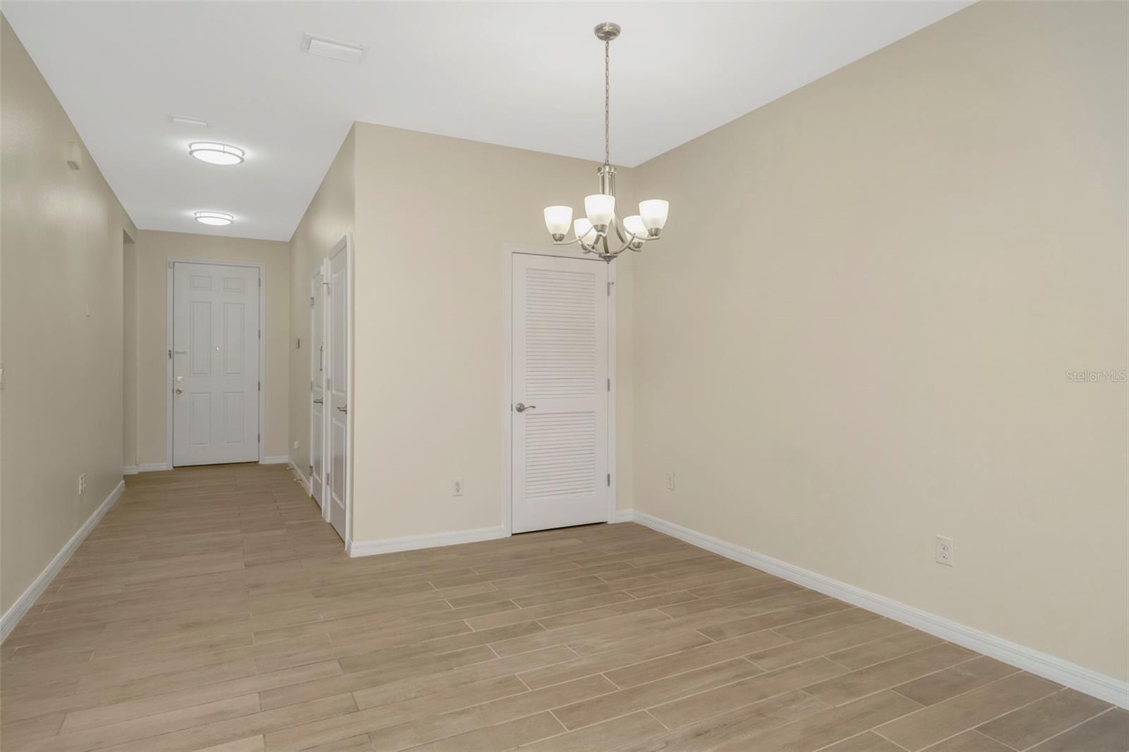 Image 16 of 41 For 12542 Candleberry Circle