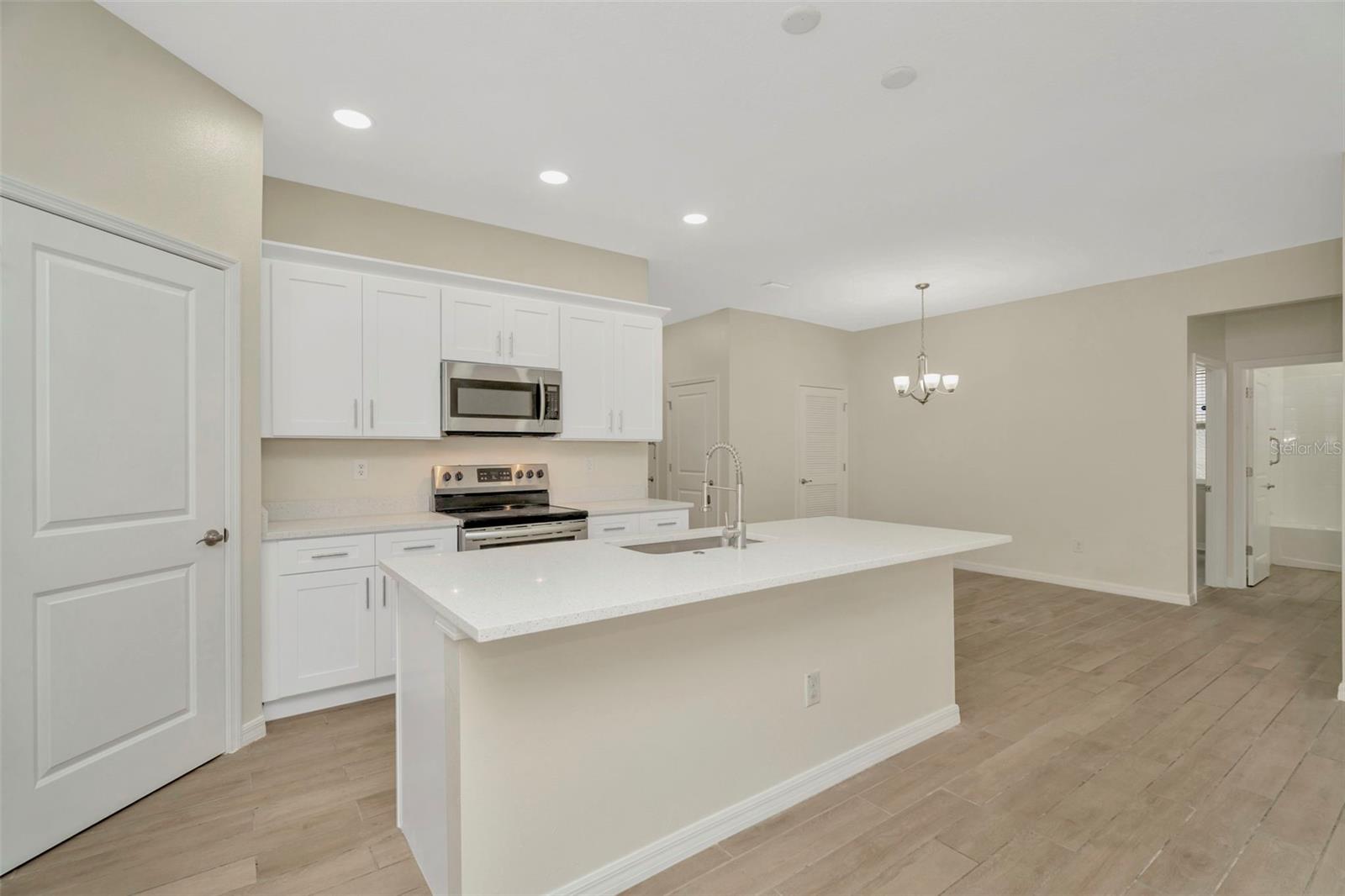 Image 18 of 41 For 12542 Candleberry Circle