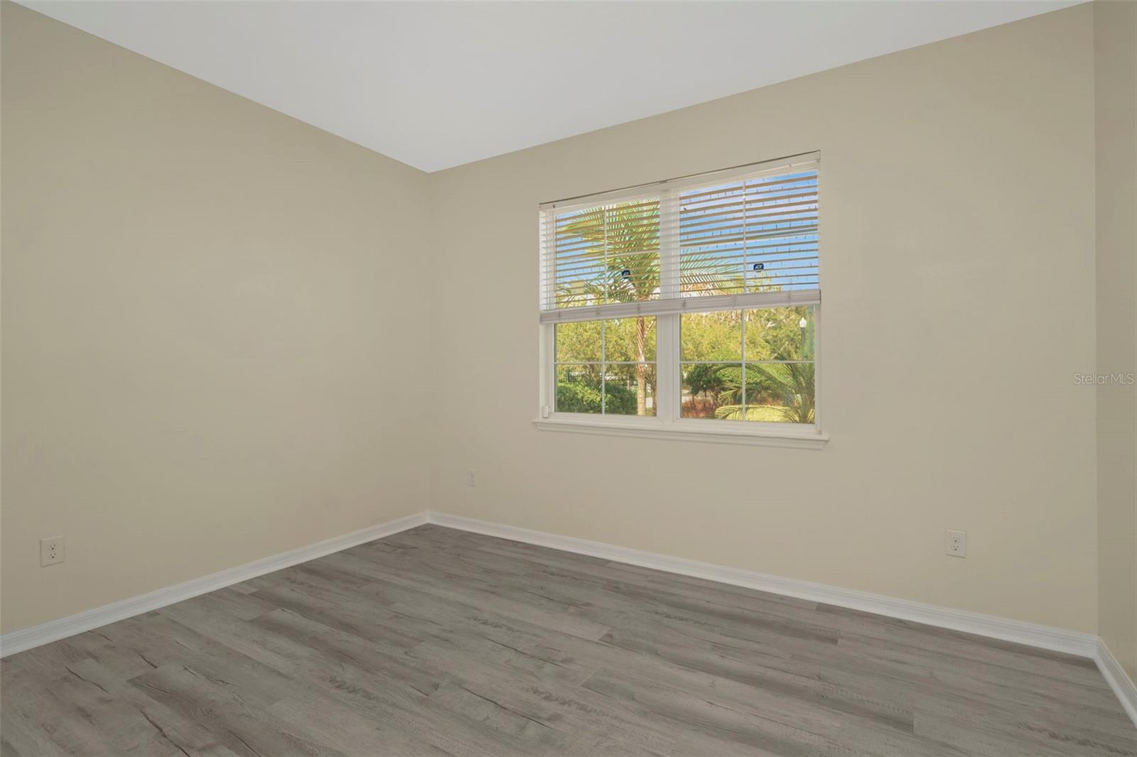 Image 9 of 41 For 12542 Candleberry Circle