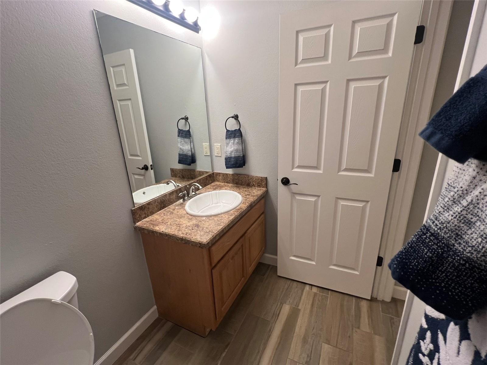Image 18 of 36 For 705 Townhomes Boulevard