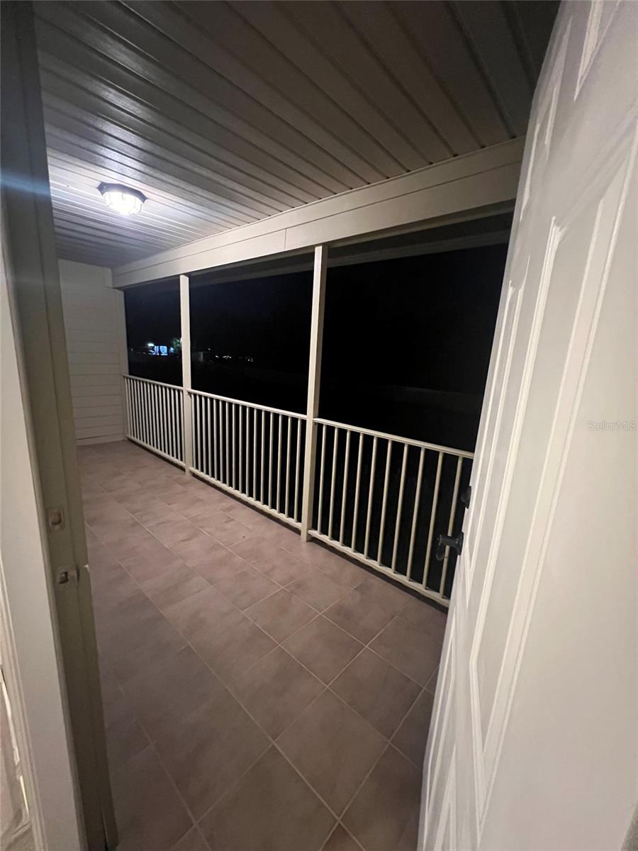 Image 20 of 36 For 705 Townhomes Boulevard
