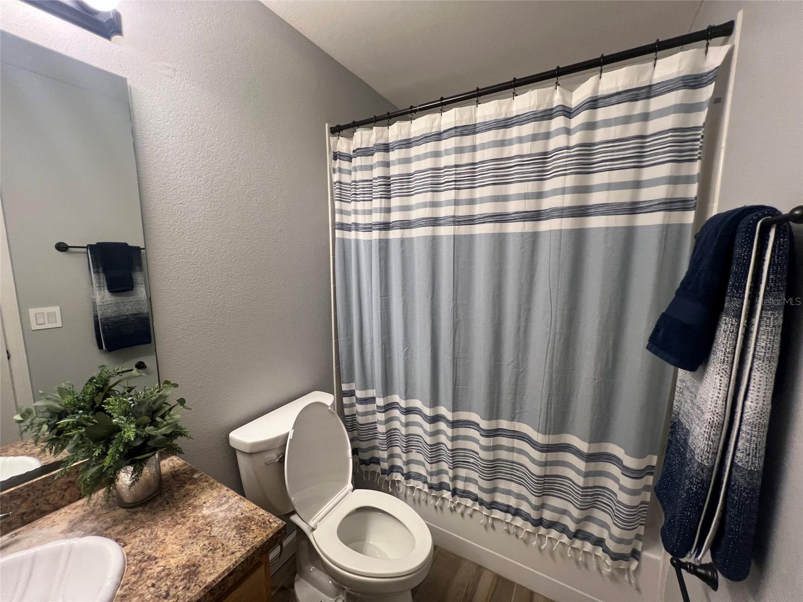 Image 22 of 36 For 705 Townhomes Boulevard