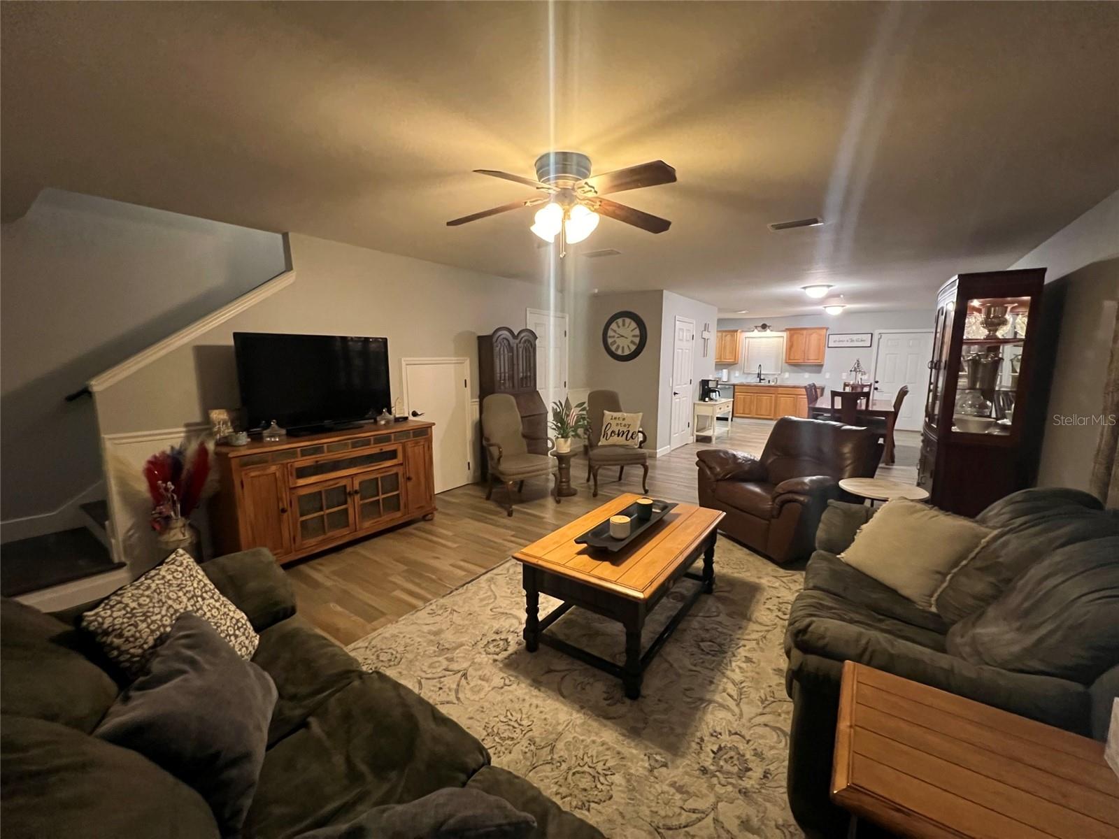 Image 31 of 36 For 705 Townhomes Boulevard
