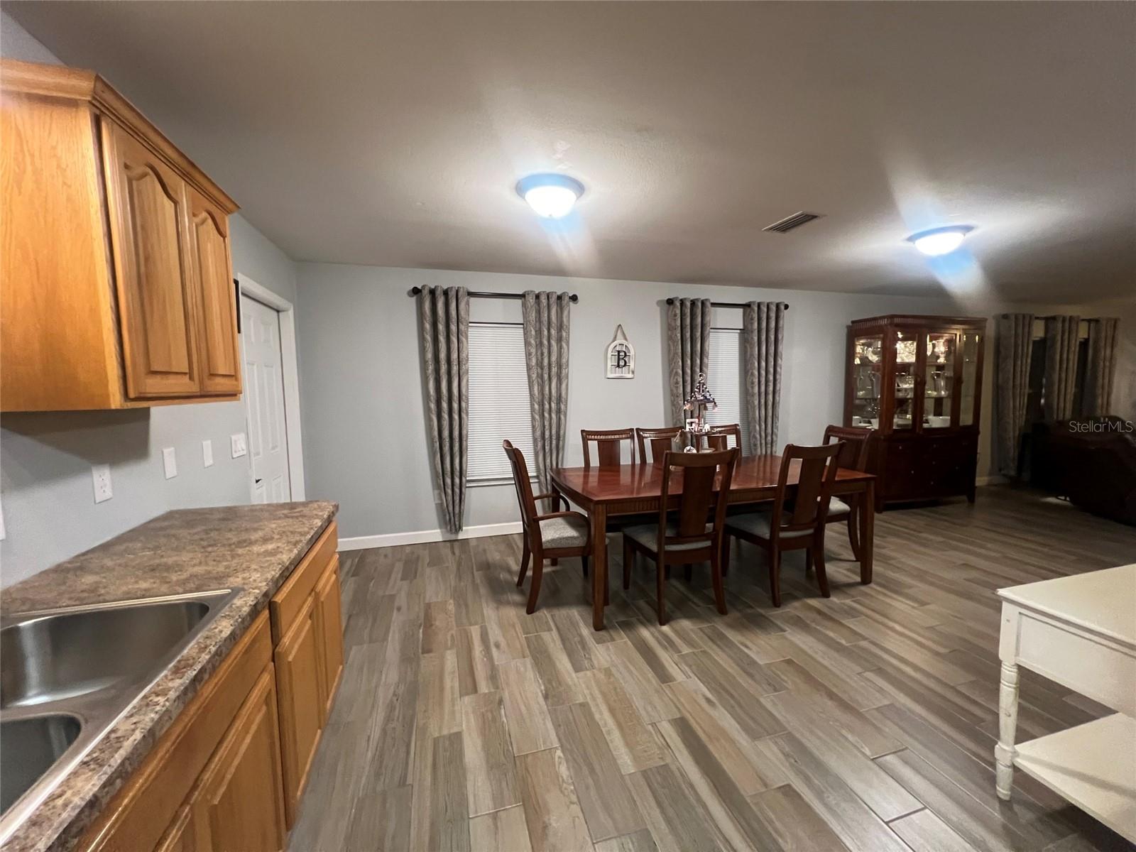 Image 33 of 36 For 705 Townhomes Boulevard
