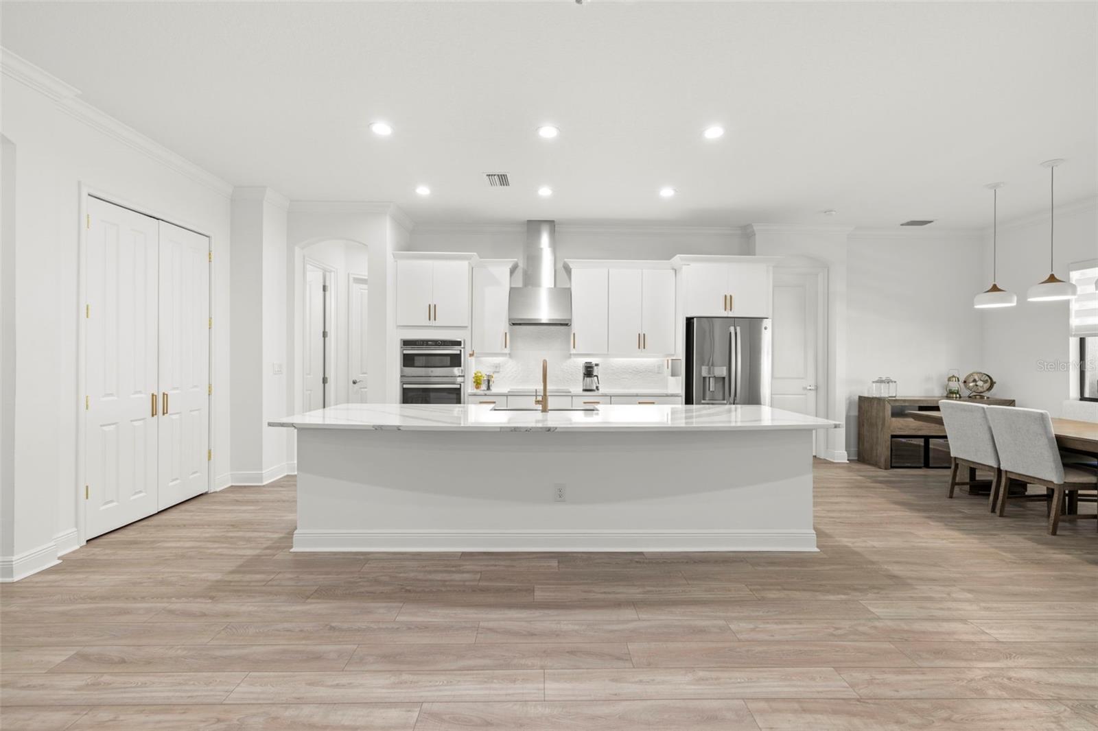 Image 23 of 62 For 3505 Gaviota Drive