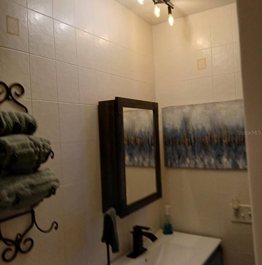 Image 25 of 44 For 1900 59th Avenue N 312