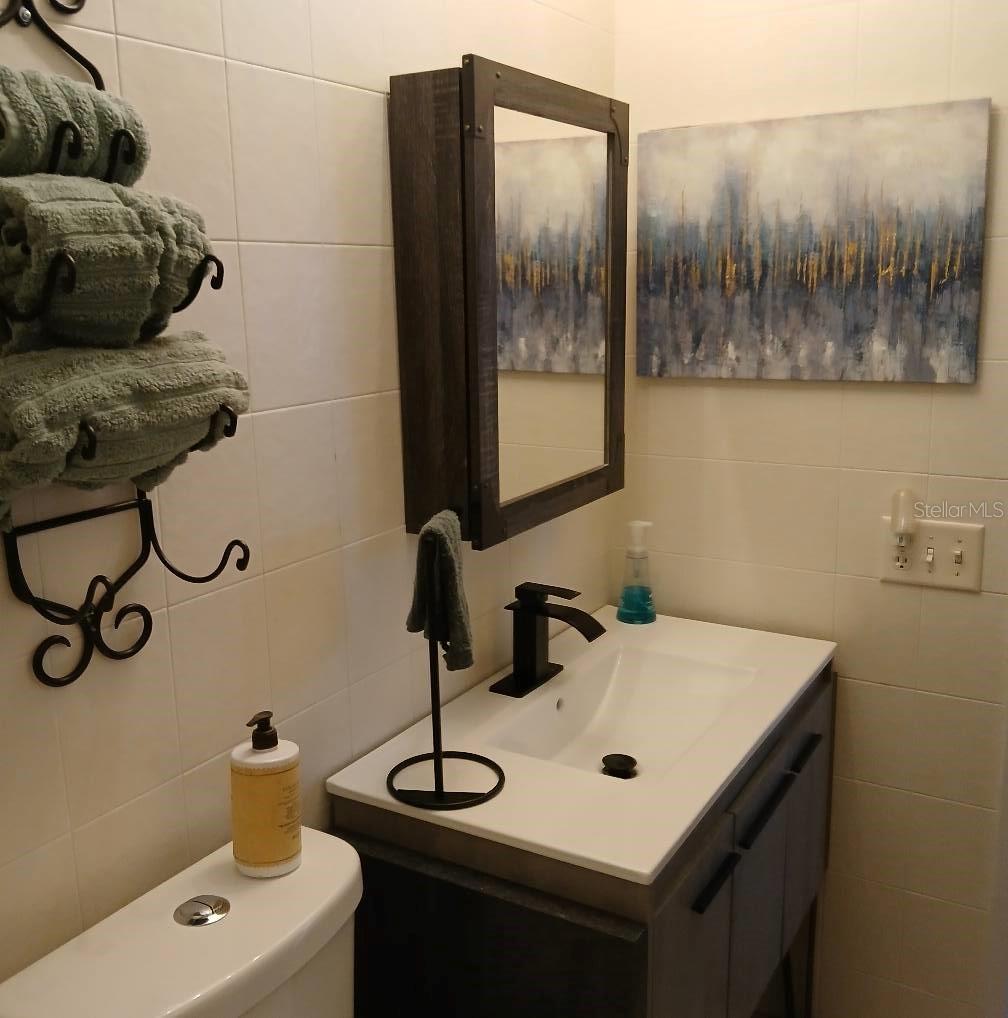 Image 26 of 44 For 1900 59th Avenue N 312