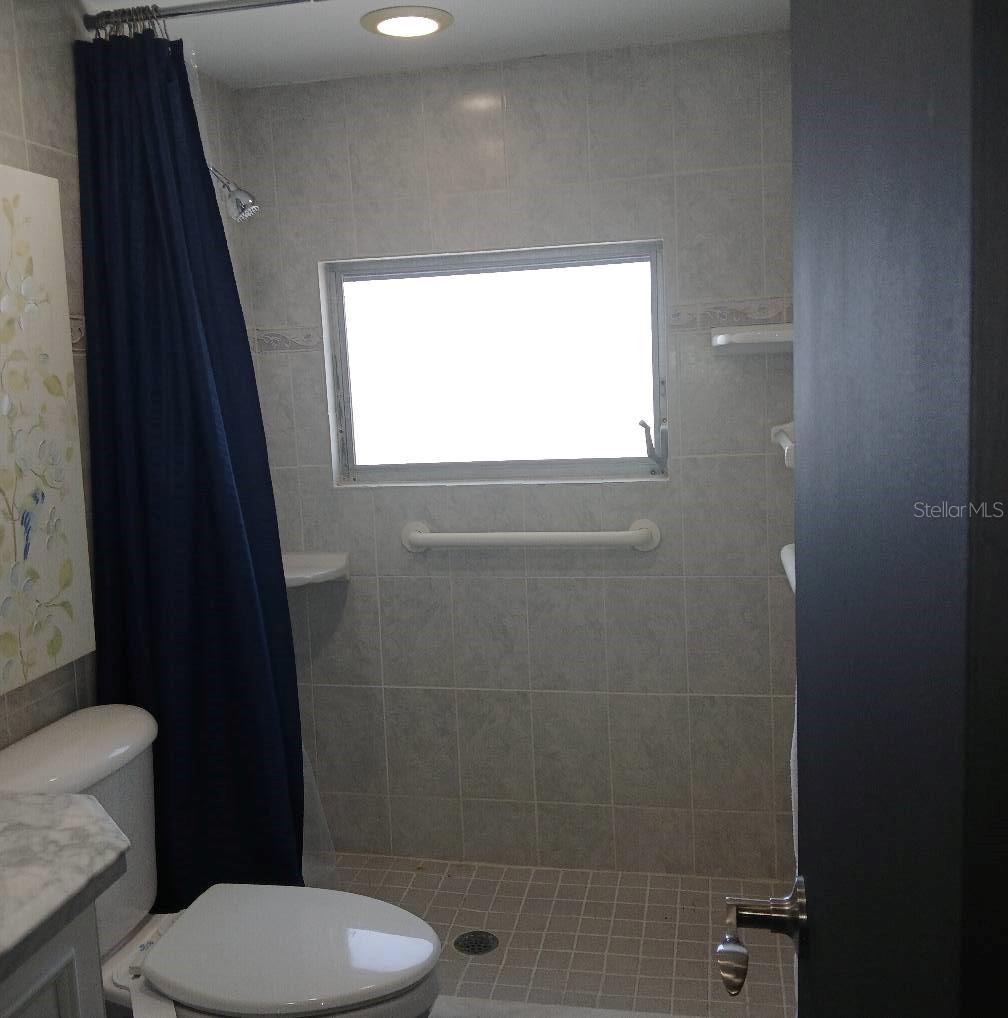 Image 29 of 44 For 1900 59th Avenue N 312