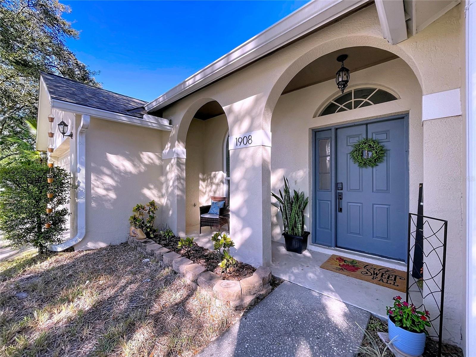 Listing photo id 1 for 1908 Bell Ranch Street