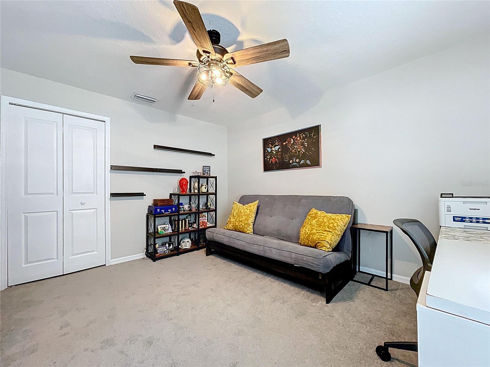 Listing photo id 31 for 1908 Bell Ranch Street