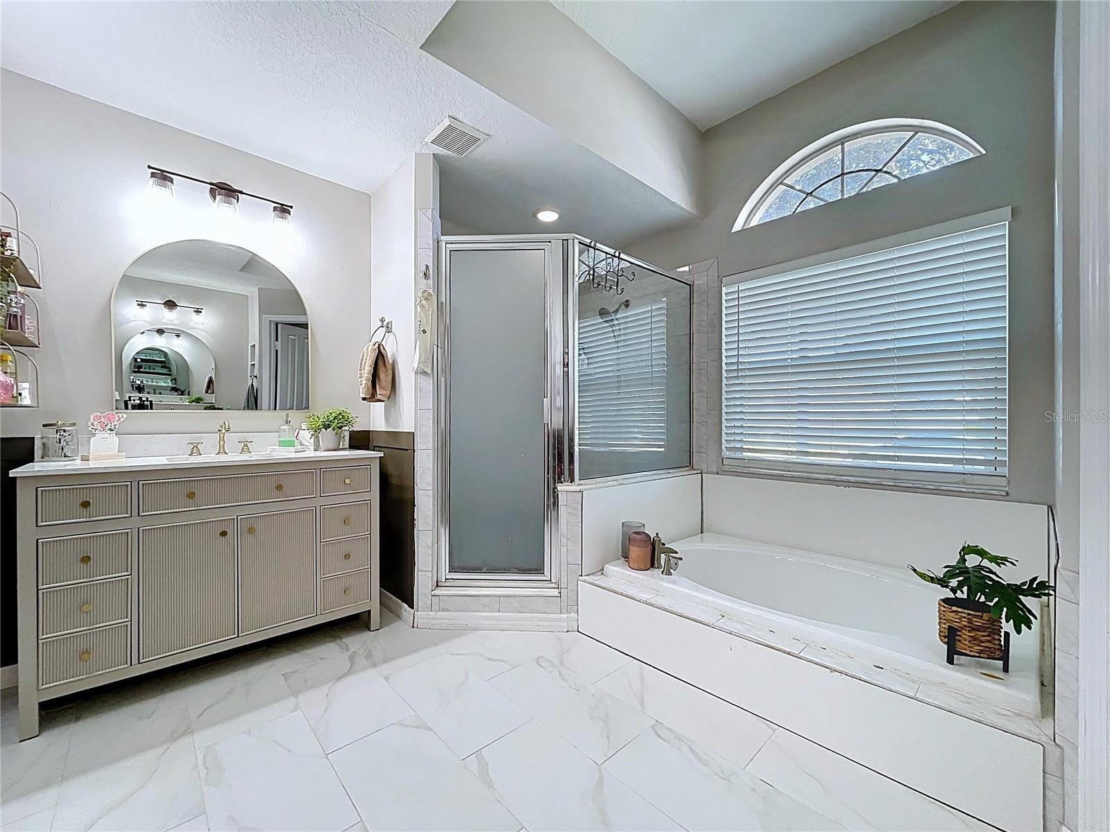Listing photo id 42 for 1908 Bell Ranch Street