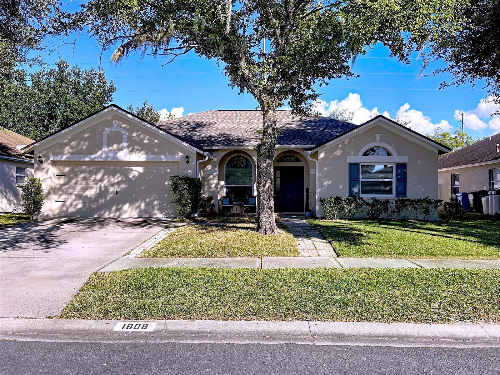 Listing photo id 54 for 1908 Bell Ranch Street