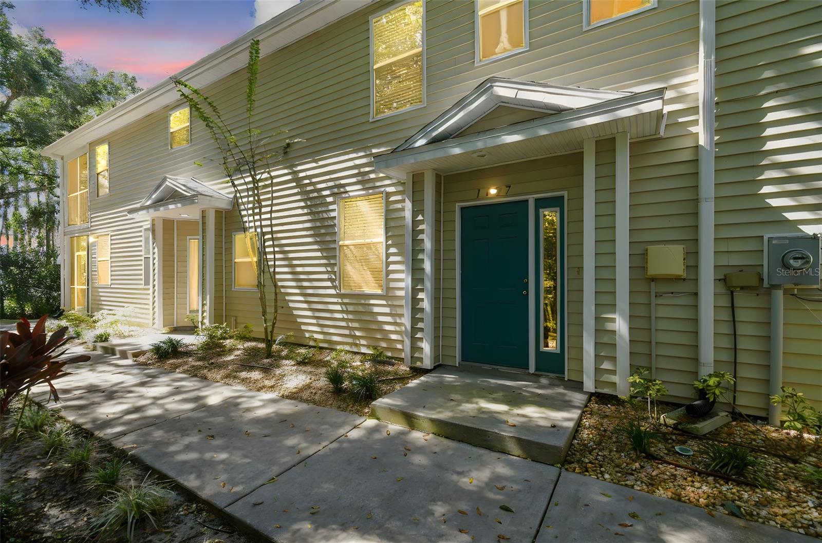 Image 2 of 85 For 1627 Hammocks Avenue