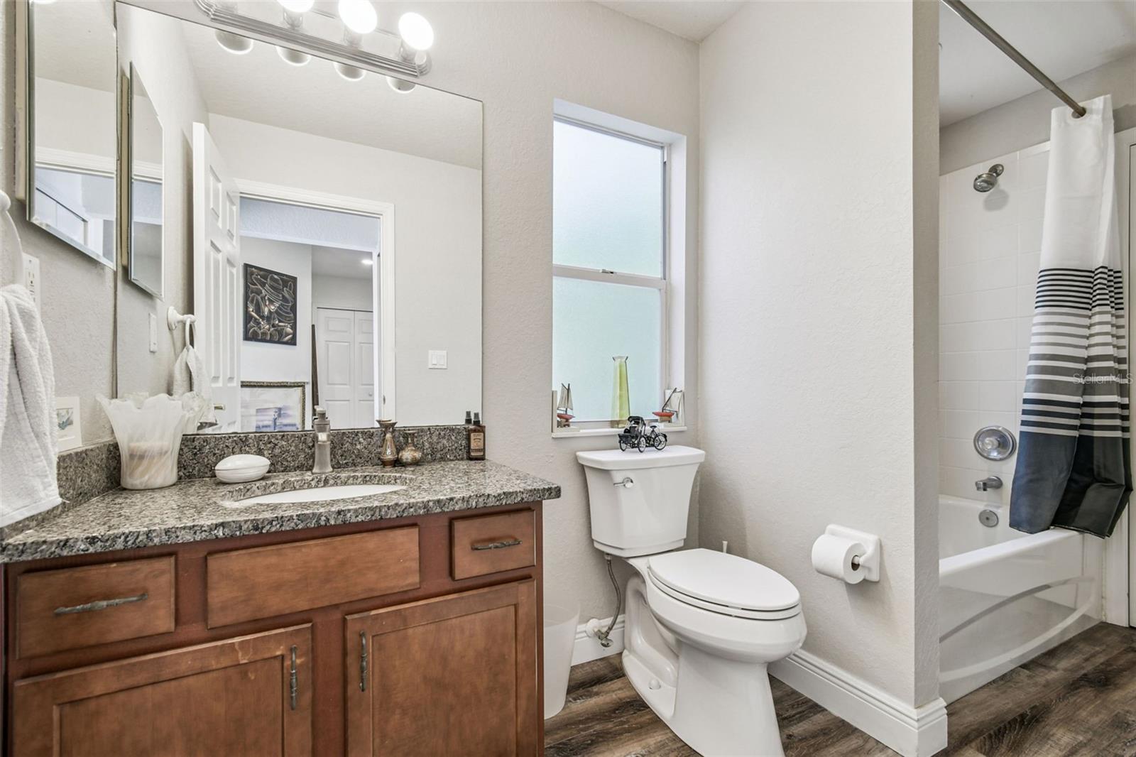 Image 20 of 85 For 1627 Hammocks Avenue