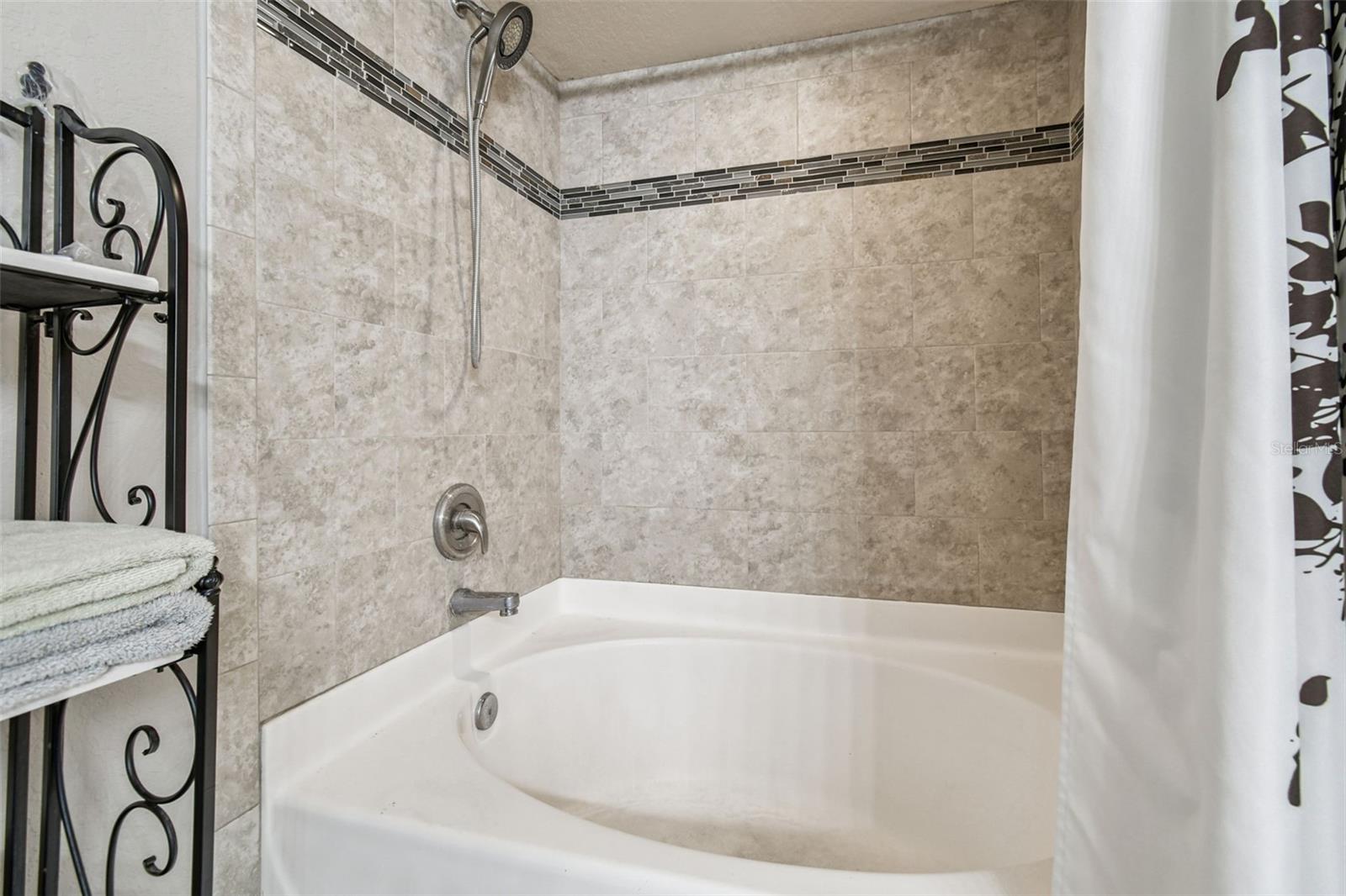 Image 42 of 85 For 1627 Hammocks Avenue