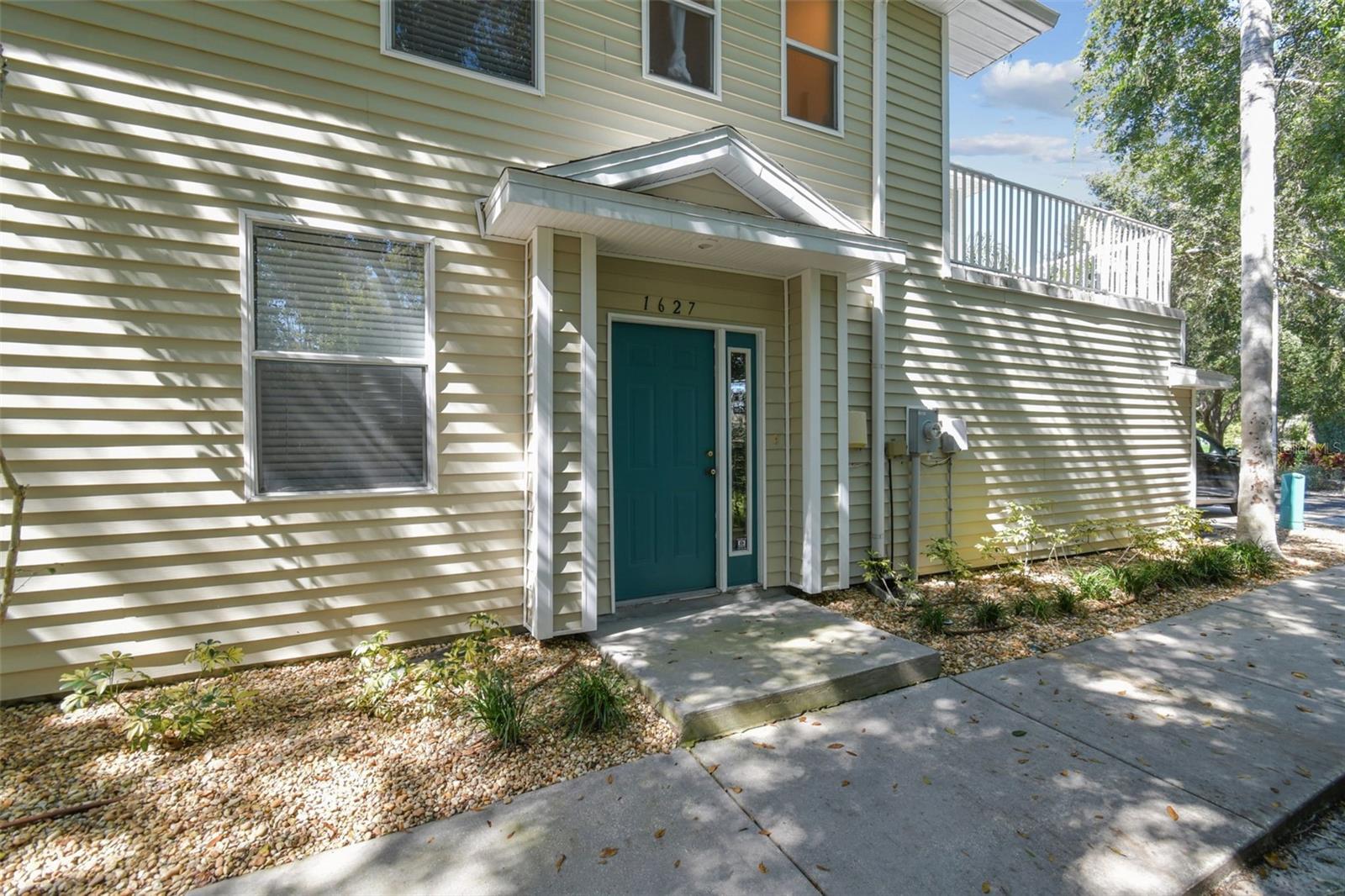 Image 6 of 85 For 1627 Hammocks Avenue