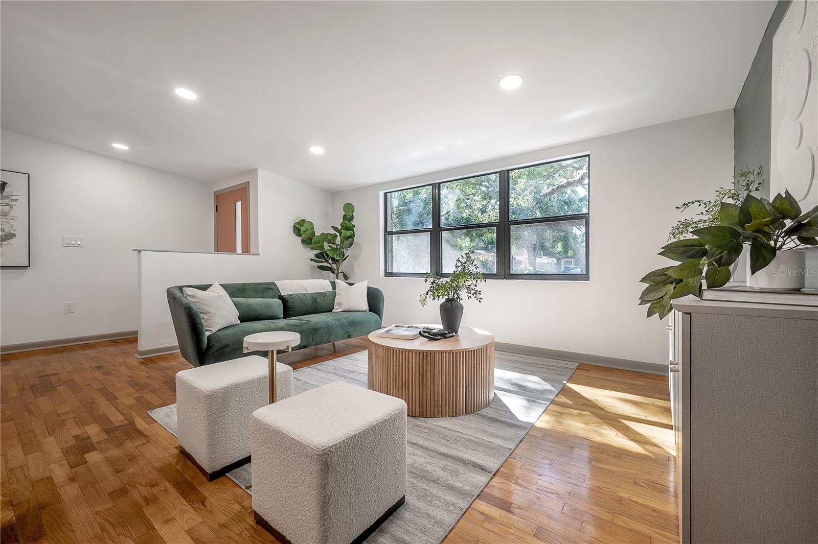 Image 16 of 49 For 1602 Henry Avenue