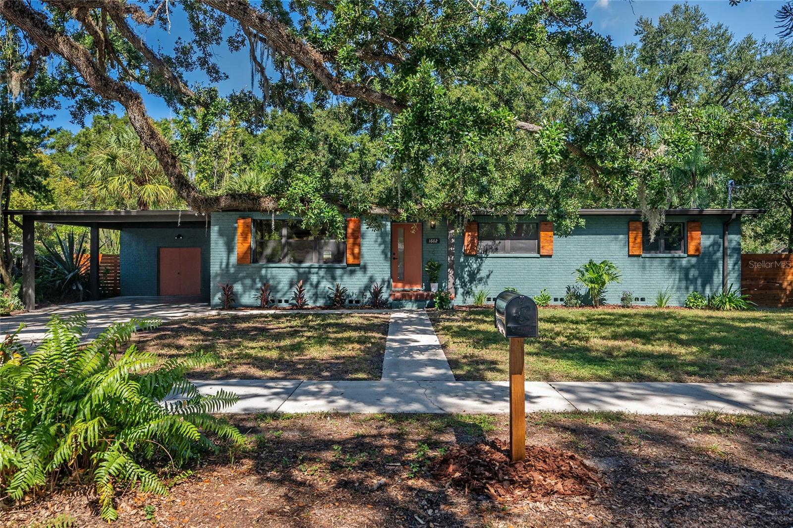 Image 2 of 49 For 1602 Henry Avenue