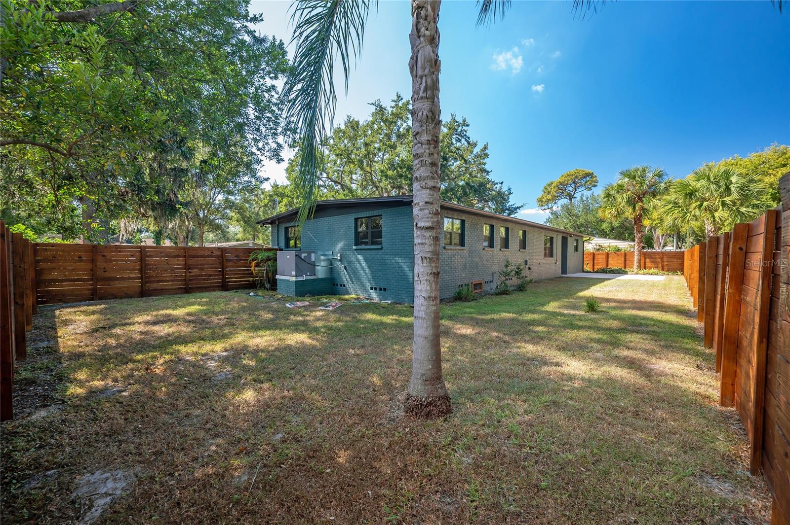 Image 49 of 49 For 1602 Henry Avenue