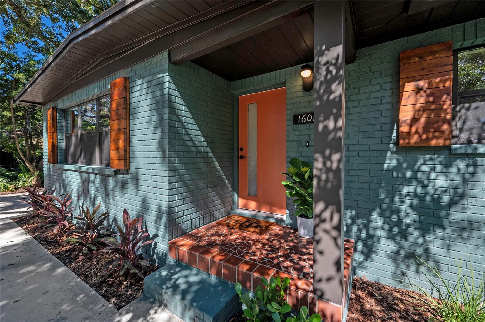 Image 8 of 49 For 1602 Henry Avenue