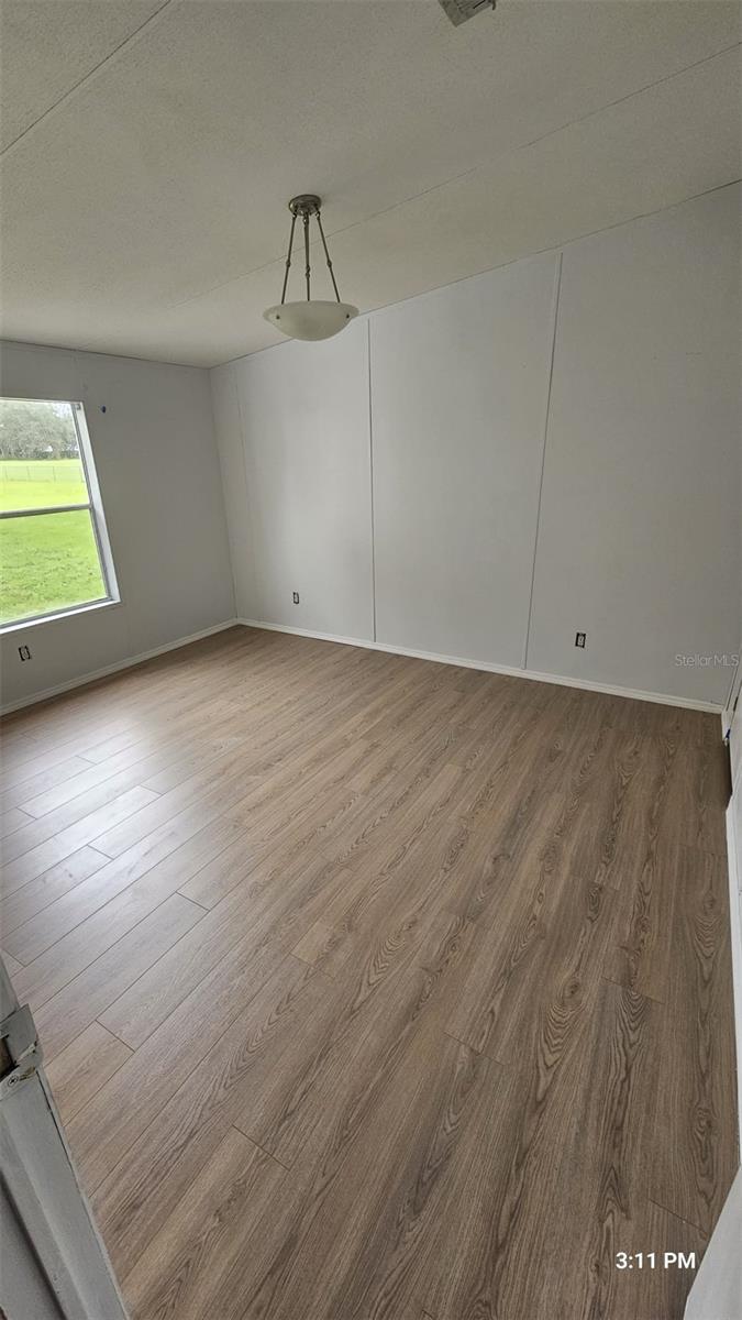 Image 4 of 17 For 3142 Diana Drive