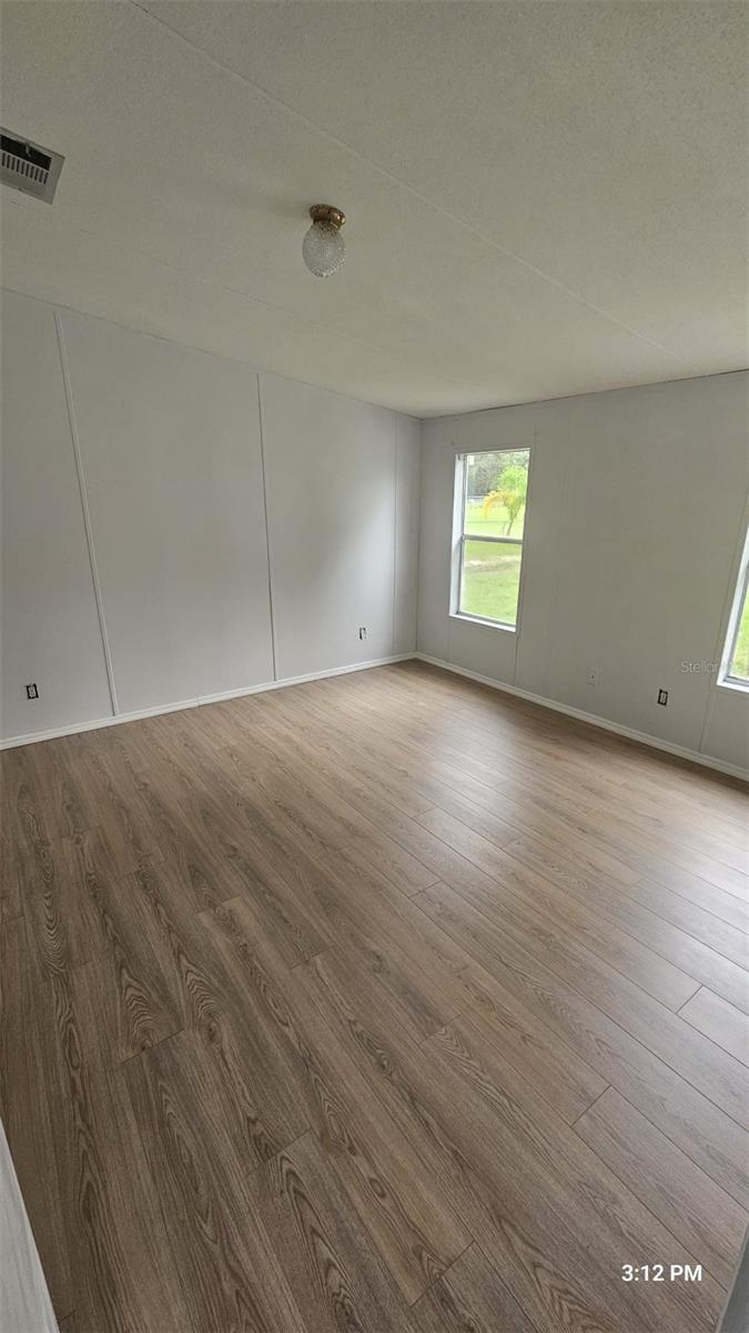 Image 6 of 17 For 3142 Diana Drive