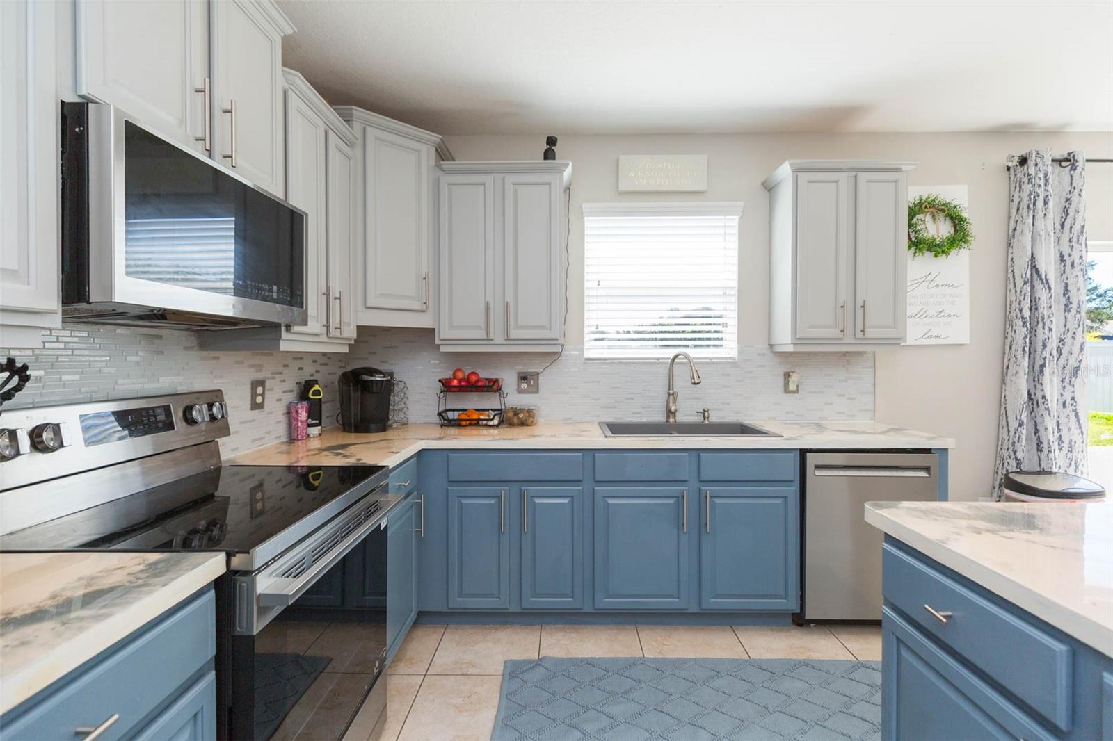 Image 11 of 44 For 1601 Climbing Dayflower Drive