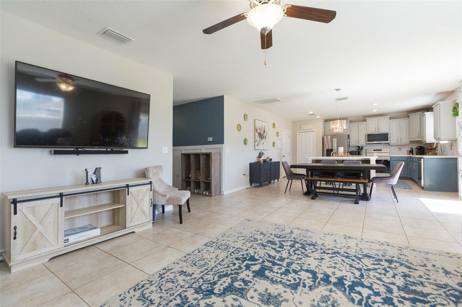 Image 16 of 44 For 1601 Climbing Dayflower Drive