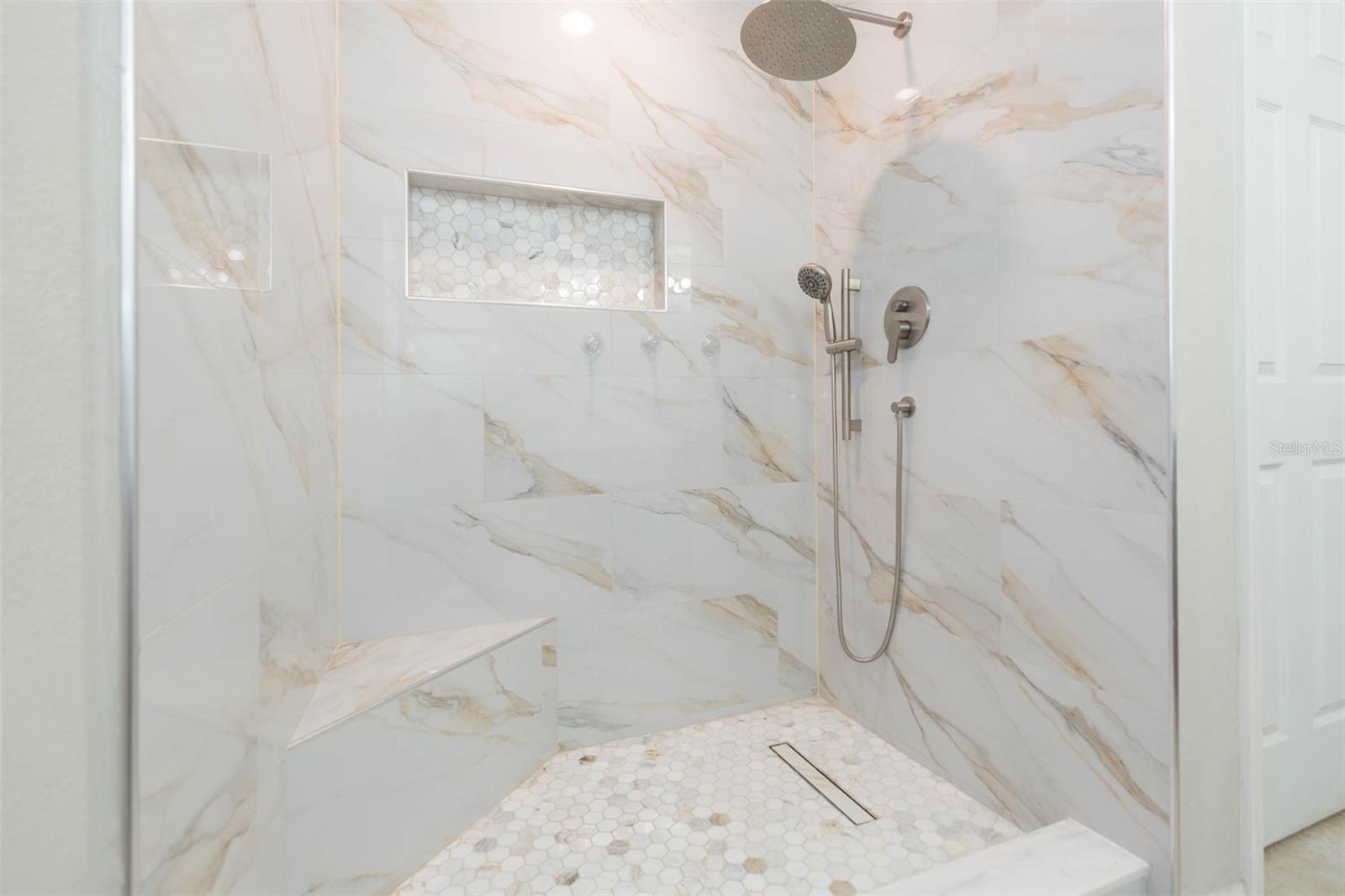 Image 35 of 44 For 1601 Climbing Dayflower Drive