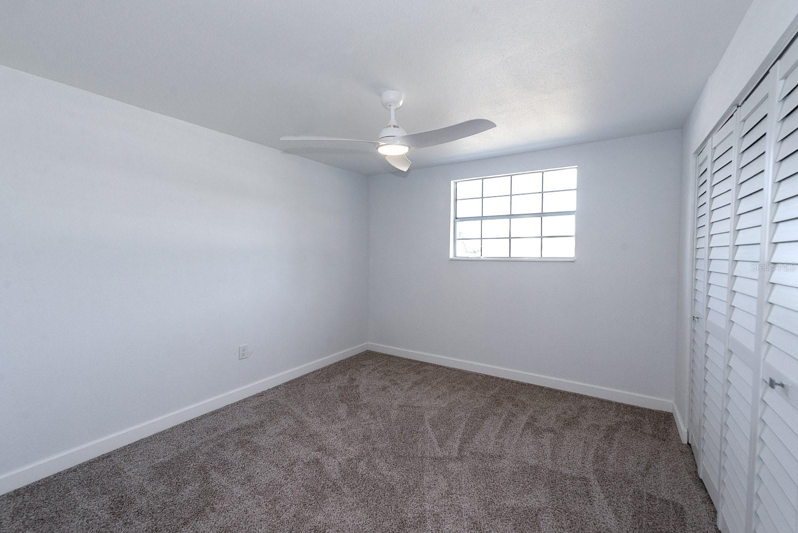 Listing photo id 24 for 9640 Hilltop Drive