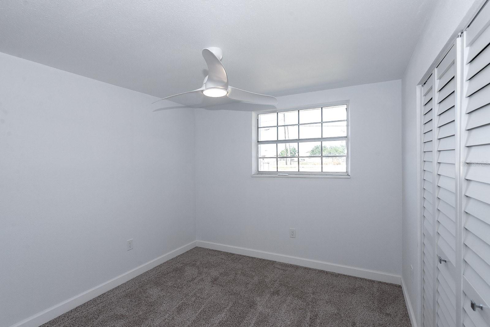 Listing photo id 27 for 9640 Hilltop Drive