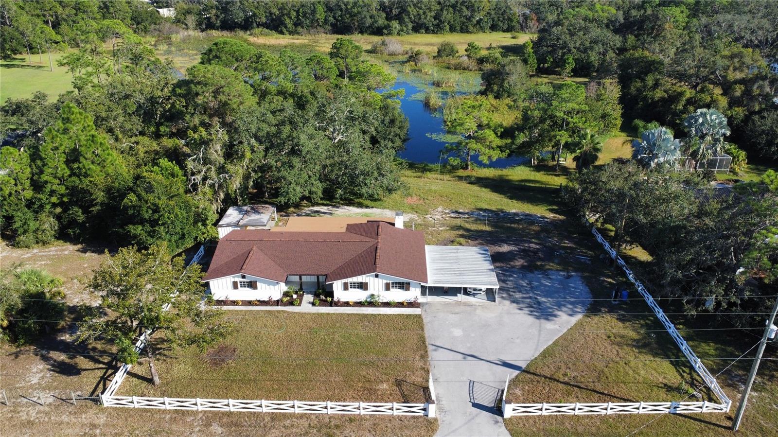 Listing photo id 53 for 9640 Hilltop Drive