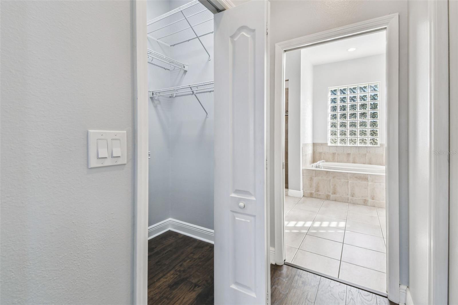 Image 38 of 56 For 36747 Open Country Lane